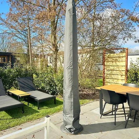 Chalet 588 Op Recreatiepark De Wielen *