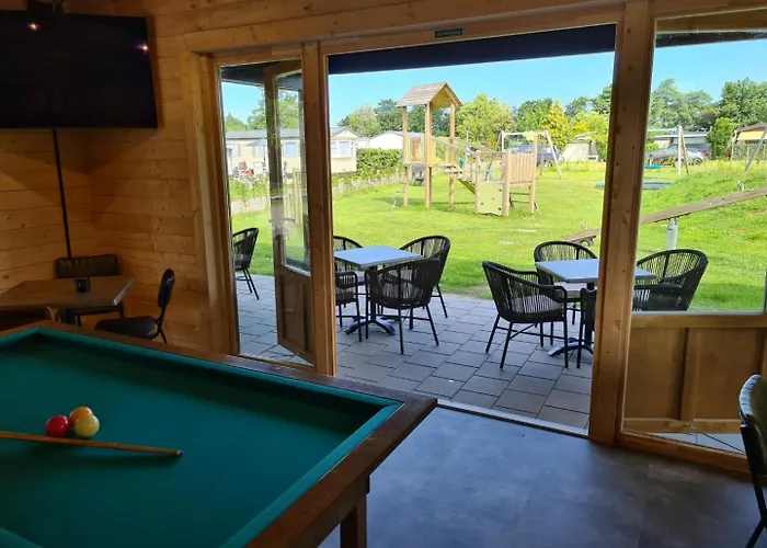 Chalet 588 Op Recreatiepark De Wielen