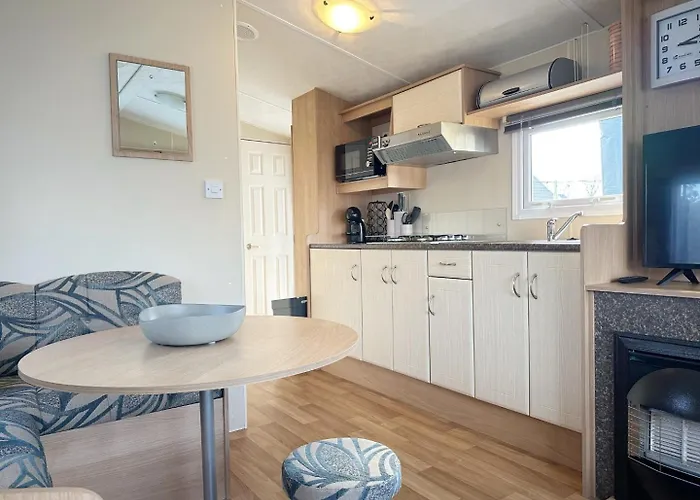 588 Op Recreatiepark De Wielen Chalet Sint Maarten